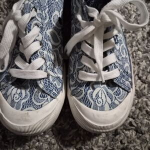 Rocket Dog Blue and White Lace Sneakers